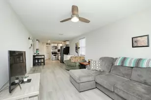 323 N Outlar St, Wharton, TX 77488 - Photo 9