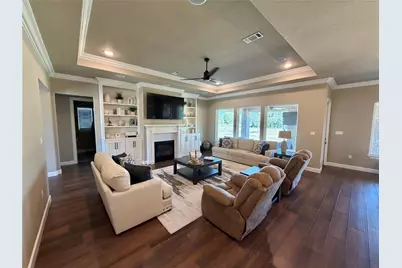 838 Oak Ridge Drive, Angleton, TX 77515 - Photo 9