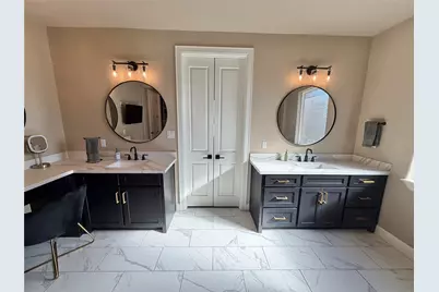 838 Oak Ridge Drive, Angleton, TX 77515 - Photo 37