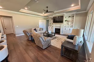 838 Oak Ridge Dr, Angleton, TX 77515 - Photo 11