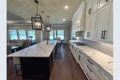 838 Oak Ridge Drive, Angleton, TX 77515 - Photo 21