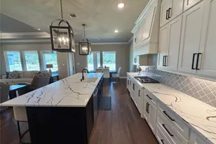 838 Oak Ridge Dr, Angleton, TX 77515 - Photo 21