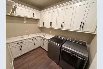 838 Oak Ridge Drive, Angleton, TX 77515 - Photo 33