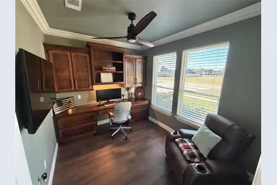 838 Oak Ridge Drive, Angleton, TX 77515 - Photo 5