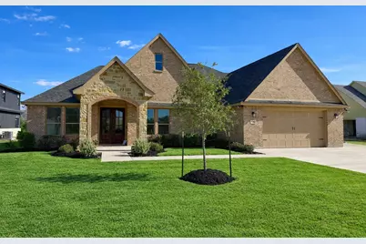 838 Oak Ridge Drive, Angleton, TX 77515 - Photo 1