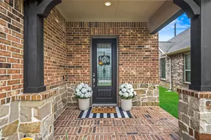 9319 Dochfour Ln, Tomball, TX 77375 - Photo 19