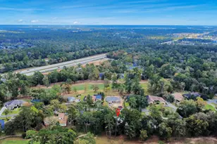 17 Winged Foot Dr, Conroe, TX 77304 - Photo 5