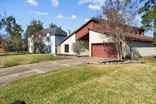 16214 Coral Bay St, Crosby, TX 77532 - Photo 3