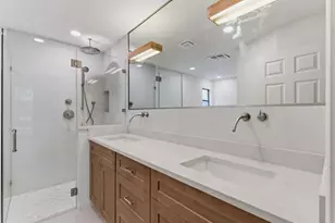 10909 Sweetspire Pl, The Woodlands, TX 77380 - Photo 17