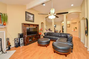 2418 Honey Locust Dr, Katy, TX 77449 - Photo 7