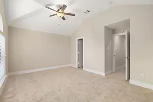 8715 Meadowcroft Dr, Houston, TX 77063 - Photo 25