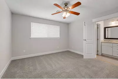 11910 Mullins Drive, Houston, TX 77035 - Photo 15