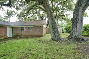 402 E Smith St, Brazoria, TX 77422 - Photo 27