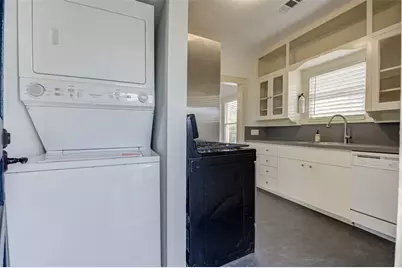 1516 Bonnie Brae Street #2, Houston, TX 77006 - Photo 13