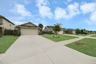 332 Riverwood Village Ln, Sealy, TX 77474 - Photo 43