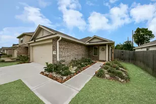 332 Riverwood Village Ln, Sealy, TX 77474 - Photo 3