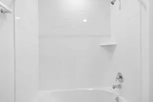 13 Robin Ct, Angleton, TX 77515 - Photo 17