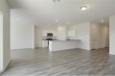 5517 Fox Bluff Drive, Bryan, TX 77807 - Photo 7