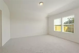5517 Fox Blf Dr, Bryan, TX 77807 - Photo 15