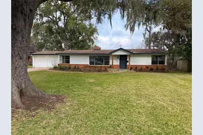 306 Oak Drive, Lake Jackson, TX 77566 - Photo 1