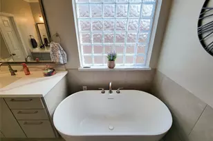 56 Amberstone Dr, Sugar Land, TX 77479 - Photo 25