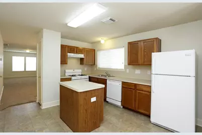11915 Sanspereil Drive, Houston, TX 77047 - Photo 5