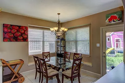 11114 Sherwood Garden Drive, Houston, TX 77043 - Photo 11