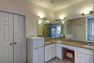 11114 Sherwood Garden Dr, Houston, TX 77043 - Photo 19