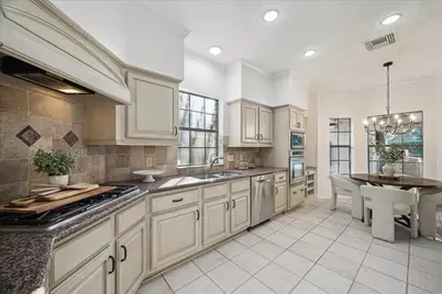 15 Amber Sky Place, The Woodlands, TX 77381 - Photo 9