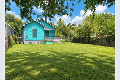 4807 Avenue P 1/2, Galveston, TX 77551 - Photo 5