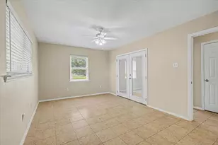 827 Pickney Ave, Port Bolivar, TX 77650 - Photo 17