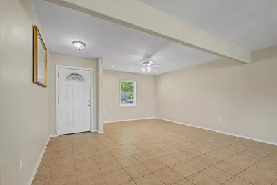 827 Pickney Avenue, Port Bolivar, TX 77650 - Photo 5