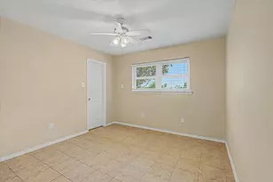 827 Pickney Ave, Port Bolivar, TX 77650 - Photo 29