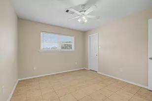 827 Pickney Ave, Port Bolivar, TX 77650 - Photo 31
