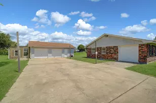 827 Pickney Ave, Port Bolivar, TX 77650 - Photo 37