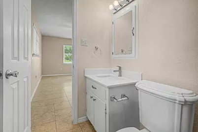 827 Pickney Avenue, Port Bolivar, TX 77650 - Photo 23