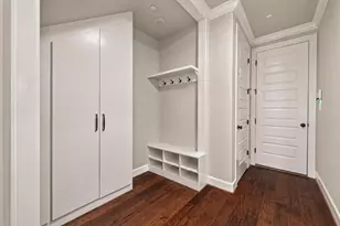 855 Dunleigh Meadows Ln, Houston, TX 77055 - Photo 5