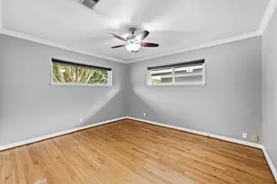 4517 Willowbend Blvd, Houston, TX 77035 - Photo 11