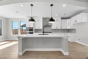 13705 Lago Costa Dr, Texas City, TX 77568 - Photo 5