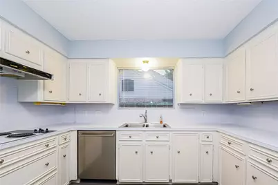 2306 Wallingford Drive, Missouri City, TX 77459 - Photo 11