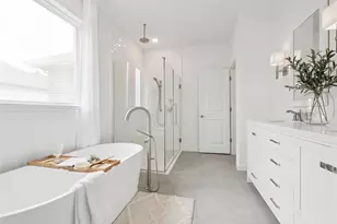 13010 Old Fashion Cir, Mont Belvieu, TX 77535 - Photo 13