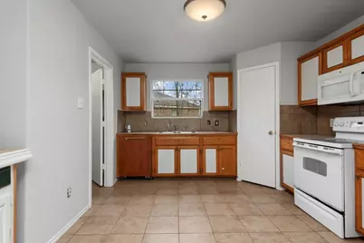 5518 Rio Alamo Street, Rosharon, TX 77583 - Photo 9