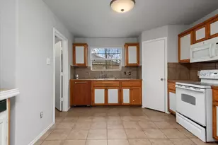 5518 Rio Alamo St, Rosharon, TX 77583 - Photo 9