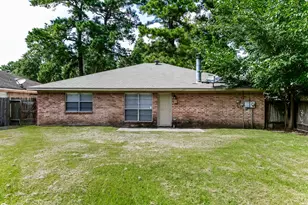 9415 Charterlawn Cir, Houston, TX 77070 - Photo 15