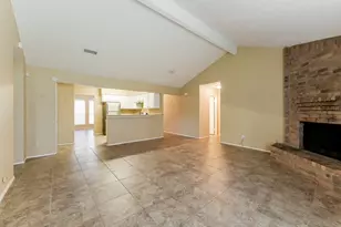 9415 Charterlawn Cir, Houston, TX 77070 - Photo 3