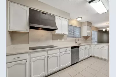 2312 Meade Court, League City, TX 77573 - Photo 11