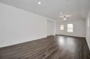 15826 Menlow Bend Dr, Humble, TX 77396 - Photo 11