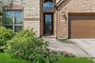 27172 Devyn Forest Ln, Spring, TX 77386 - Photo 3
