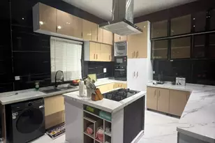 36 Lpc Akuechei St, Sugar Land, TX - Photo 19