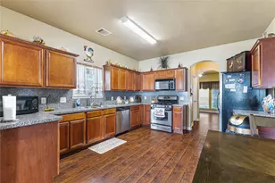 21127 Gatepoint Dr, Houston, TX 77073 - Photo 9